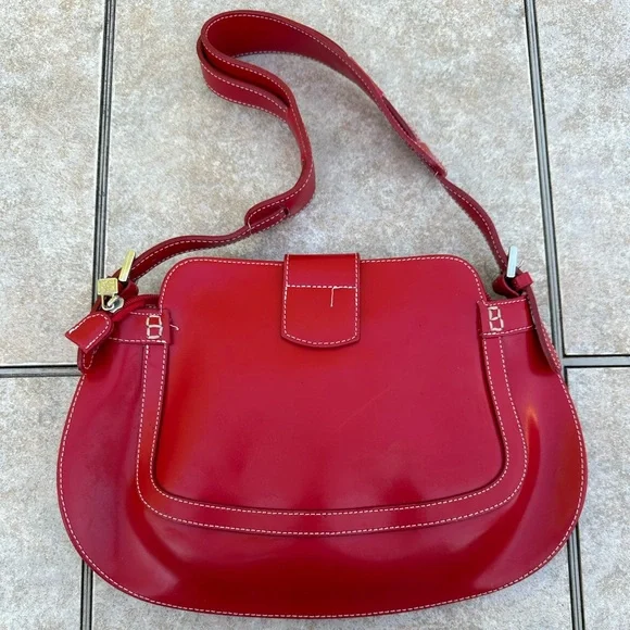 Phynes Paris Shoulder Bag